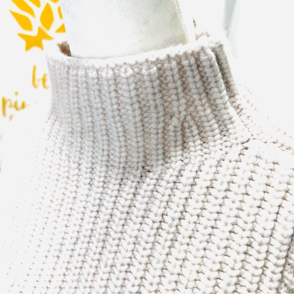 INTERMIX Wool Cashmere Cream Off White Mock Neck Sweater Size Small - Picture 3 of 11